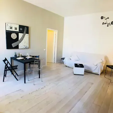 Milano Apartment * Милан